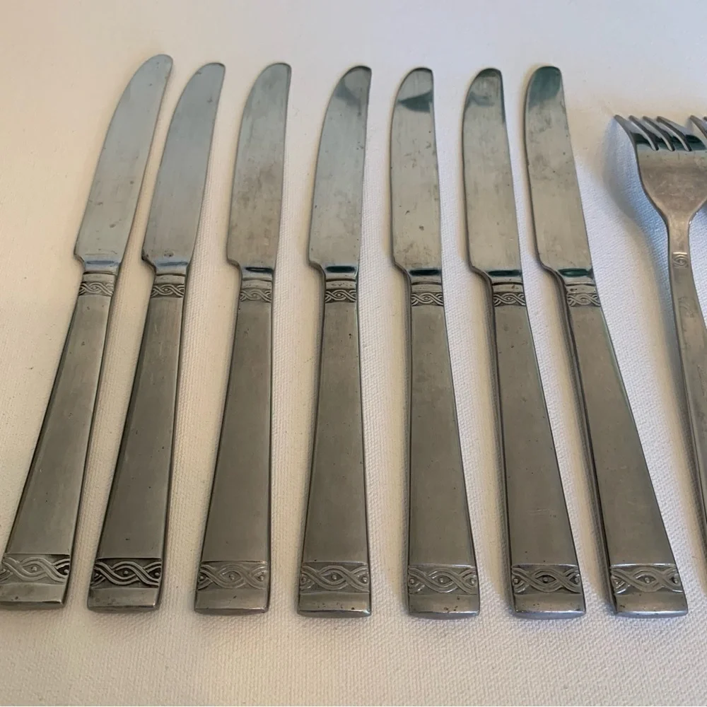 Cambridge Stainless Flatware Danielle Dinner Forks Knives Spoons Set of 12 Pcs